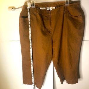 Talbots Woman Petites brown jean capris